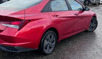 2022 Hyundai Elantra SEL full