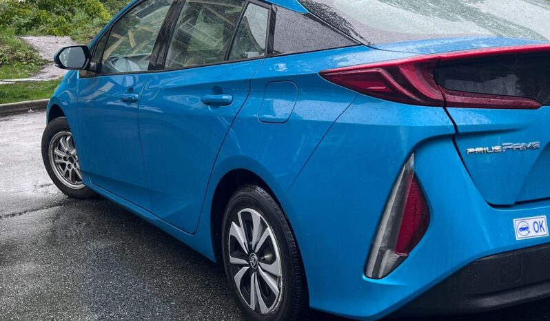 2018 Toyota Prius Prime Premium full