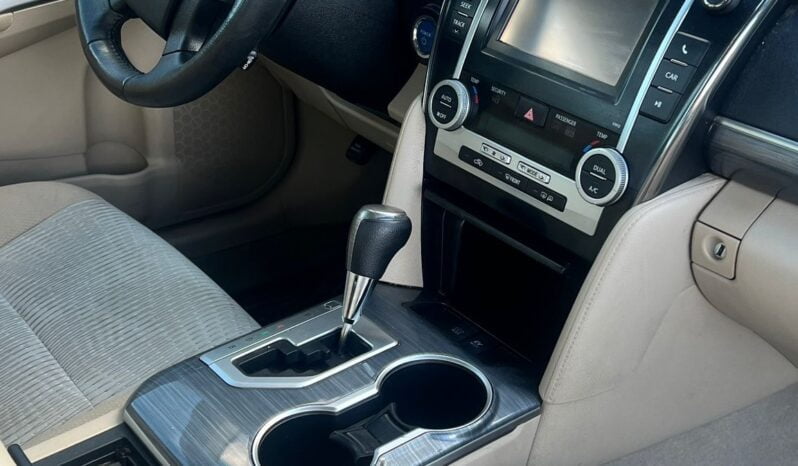 2012 Toyota Camry Hybrid XLE full