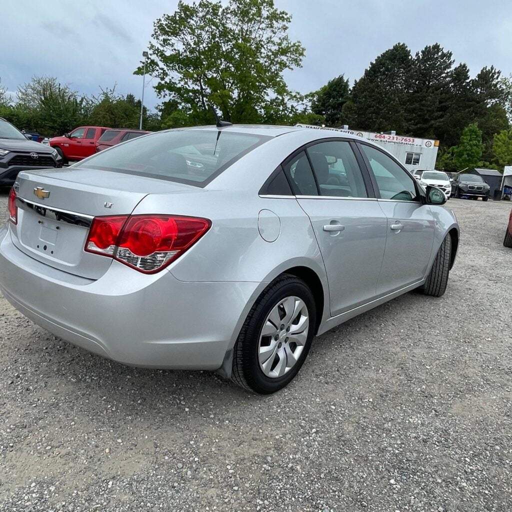 Chevrolet Cruze 2013 Sedan used-cars-fr
