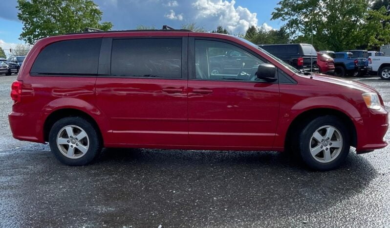 2012 Dodge Grand Caravan SE full