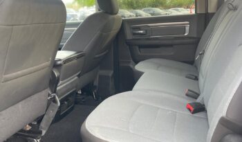 2022 Ram 1500 Classic SLT full