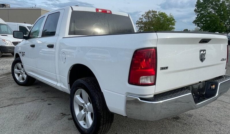 2022 Ram 1500 Classic SLT full