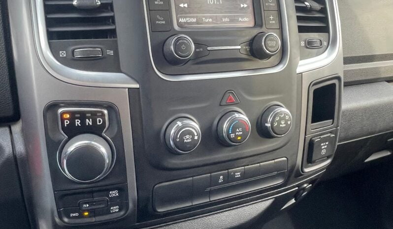 2022 Ram 1500 Classic SLT full