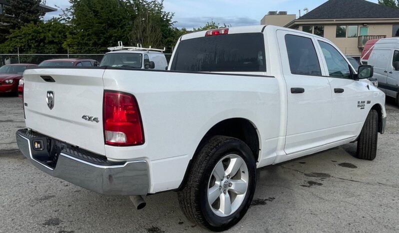 2022 Ram 1500 Classic SLT full