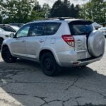 Toyota RAV4 2011 SUV used-cars-fr photo 3