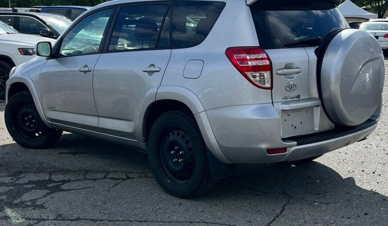2011 Toyota RAV4 Sport full