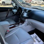 Toyota Highlander 2011 SUV used-cars photo 8