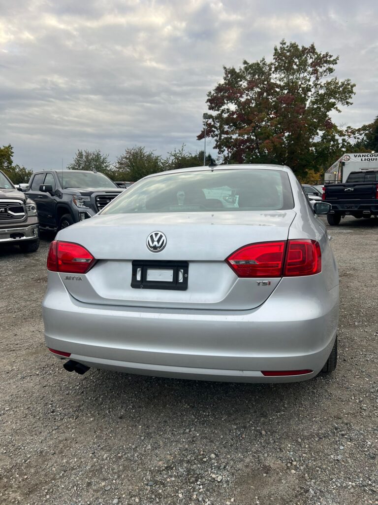 Volkswagen Jetta 2014 Sedan used-cars-fr