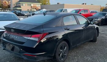 2023 Hyundai Elantra SEL full