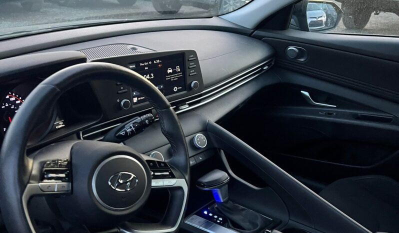 2023 Hyundai Elantra SEL full