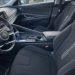 Hyundai Elantra 2023 Sedan used-cars-fr photo 3