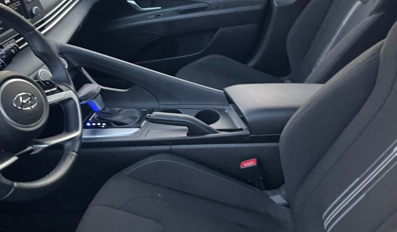 2023 Hyundai Elantra SEL full