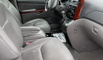 2004 Toyota Sienna full