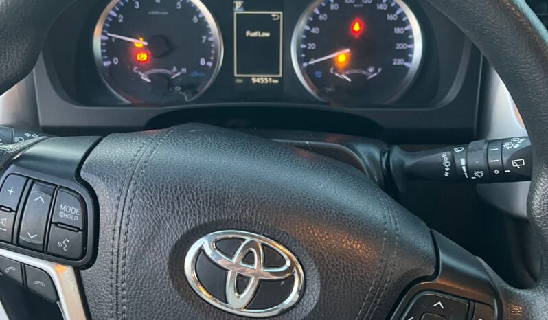 2019 Toyota Highlander LE full