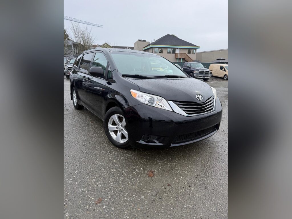 Toyota Sienna 2016 Minivan