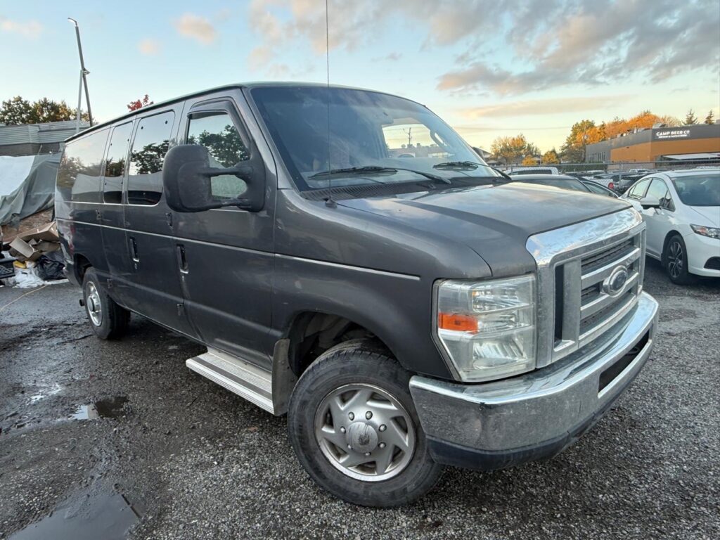 Ford Econoline 2009 Cargo Van