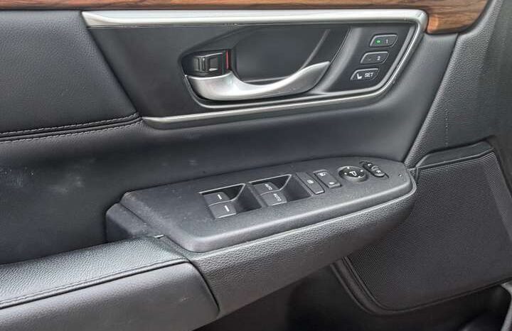 2019 Honda CR-V Touring full
