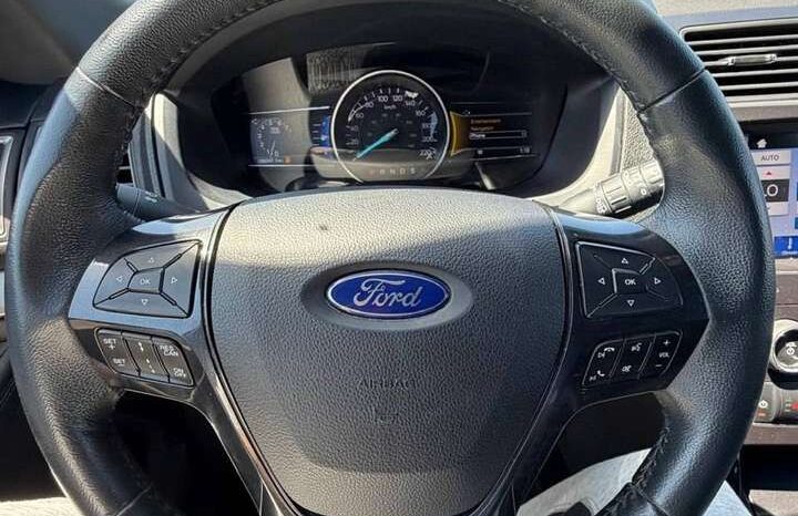2019 Ford Explorer XLT full