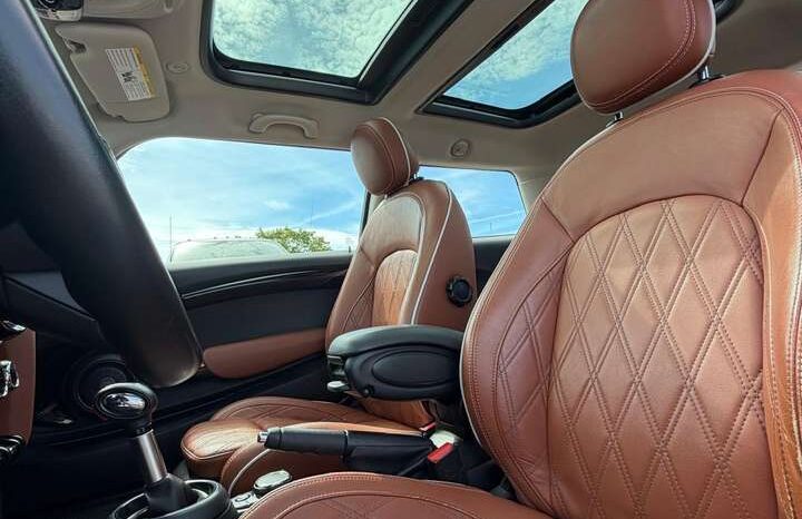 2019 MINI Cooper S 3 Door full