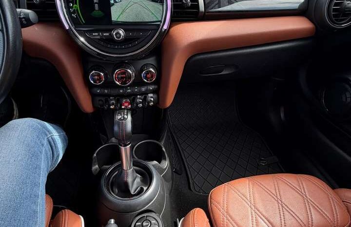 2019 MINI Cooper S 3 Door full