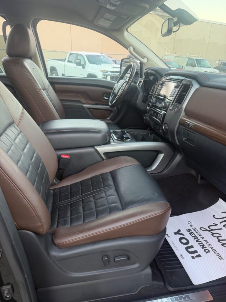 Nissan Titan 2016 Pickup