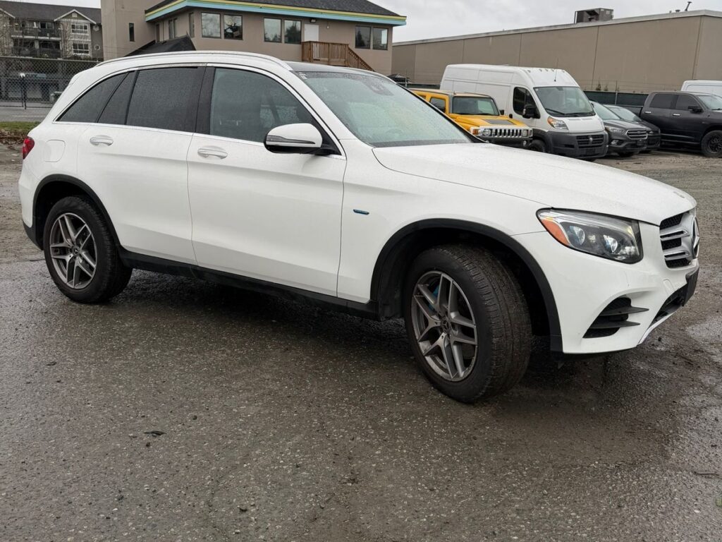Mercedes-Benz GLC-Class 2018 MULTIPURPOSE PASSENGER VEHICLE (MPV)